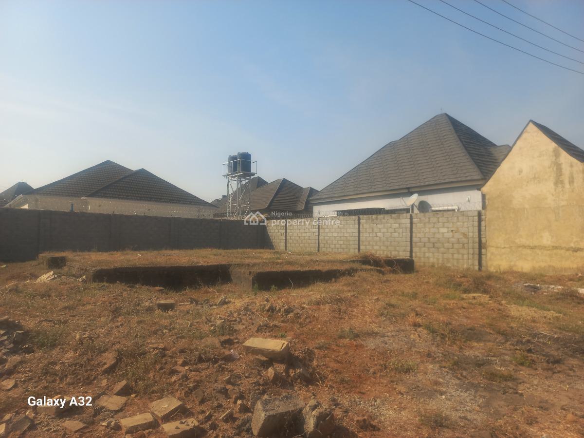 Distress 500sqm  Estate Land with a Dpc for a Fully Detached Bungalow, Sungold Estate, Galadimawa, Abuja, Residential Land for Sale