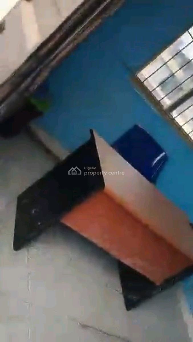 a Nice Shop, Jagunmolu Road, Bariga, Shomolu, Lagos, Shop for Rent