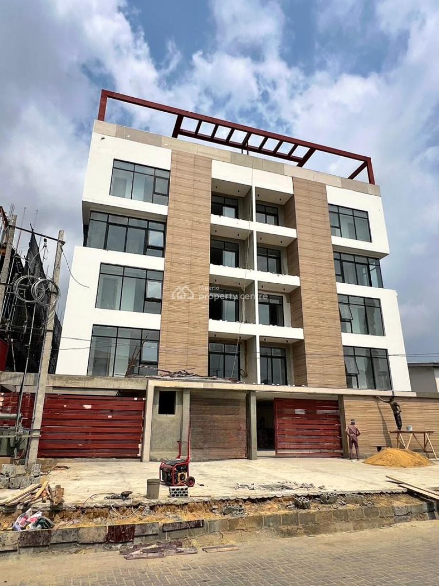 Spacious  3-bedroom Apartment with Bq, Pool in a Secure Estate, Lekki Phase 1, Lekki, Lagos, Flat / Apartment for Sale