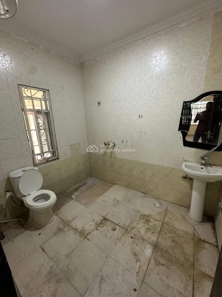 Well Finished 3 Bedroom Flat, Gwarinpa, Abuja, Flat / Apartment for Rent