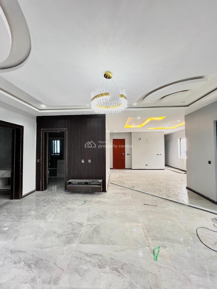 Luxury 4-bedroom Penthouse with Elevator, Cinema in a Secure Estate, Lekki Phase 1, Lekki, Lagos, House for Sale