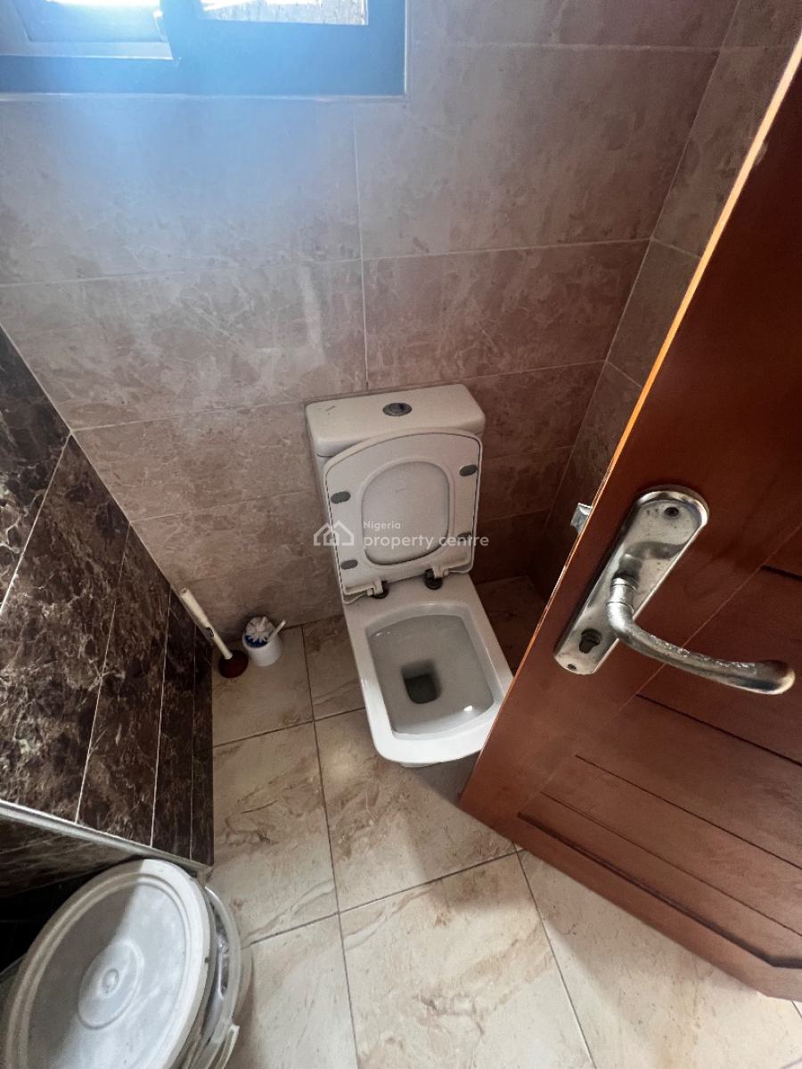 Clean 2 Bedrooms Apartment in a Secured Estate, Le Moriah Residences, Ikate, Lekki, Lagos, Flat / Apartment for Rent