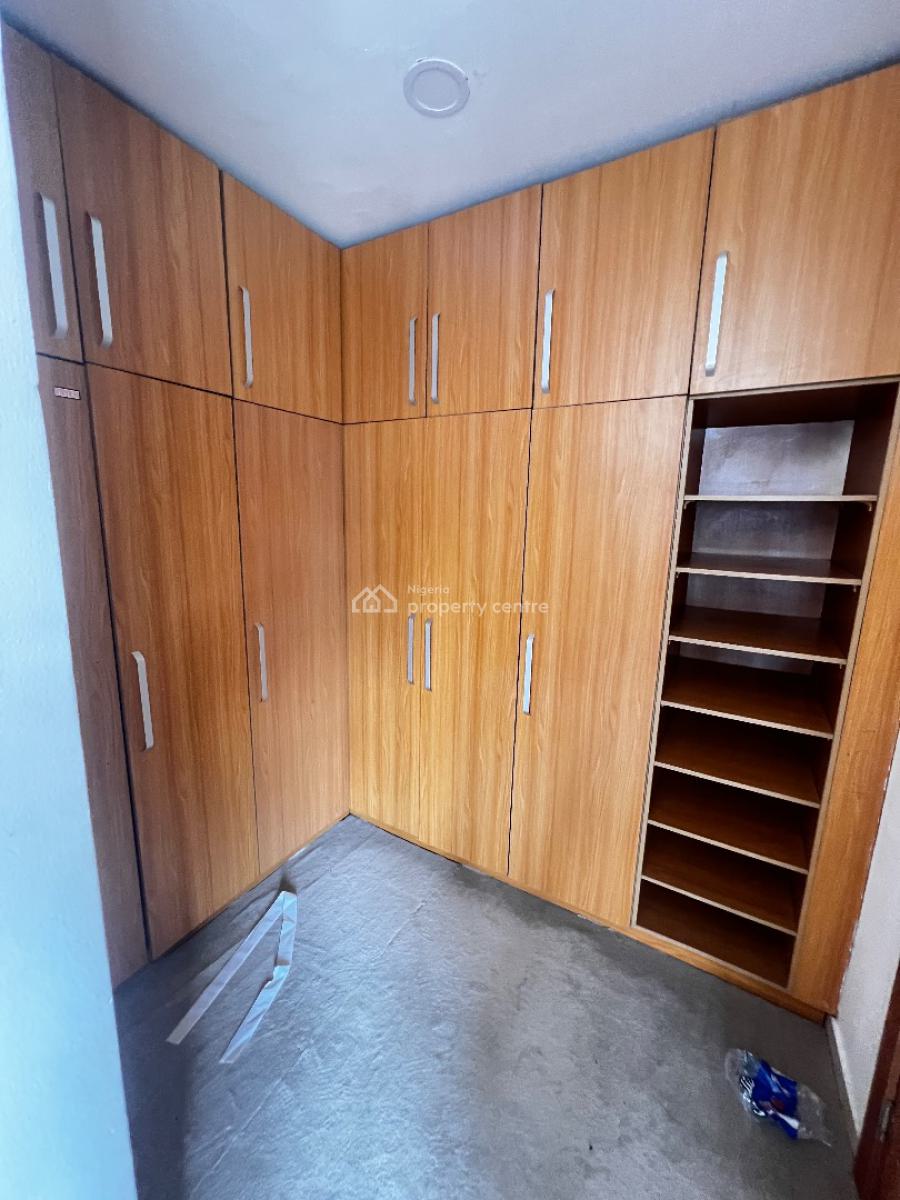 Clean 2 Bedrooms Apartment in a Secured Estate, Le Moriah Residences, Ikate, Lekki, Lagos, Flat / Apartment for Rent