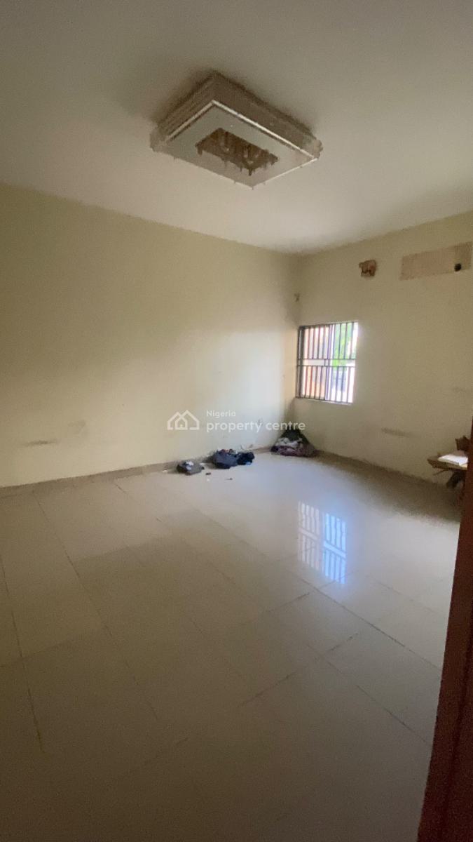 Neatly Built 4 Bedrooms Flat, Garki, Abuja, Flat / Apartment for Rent