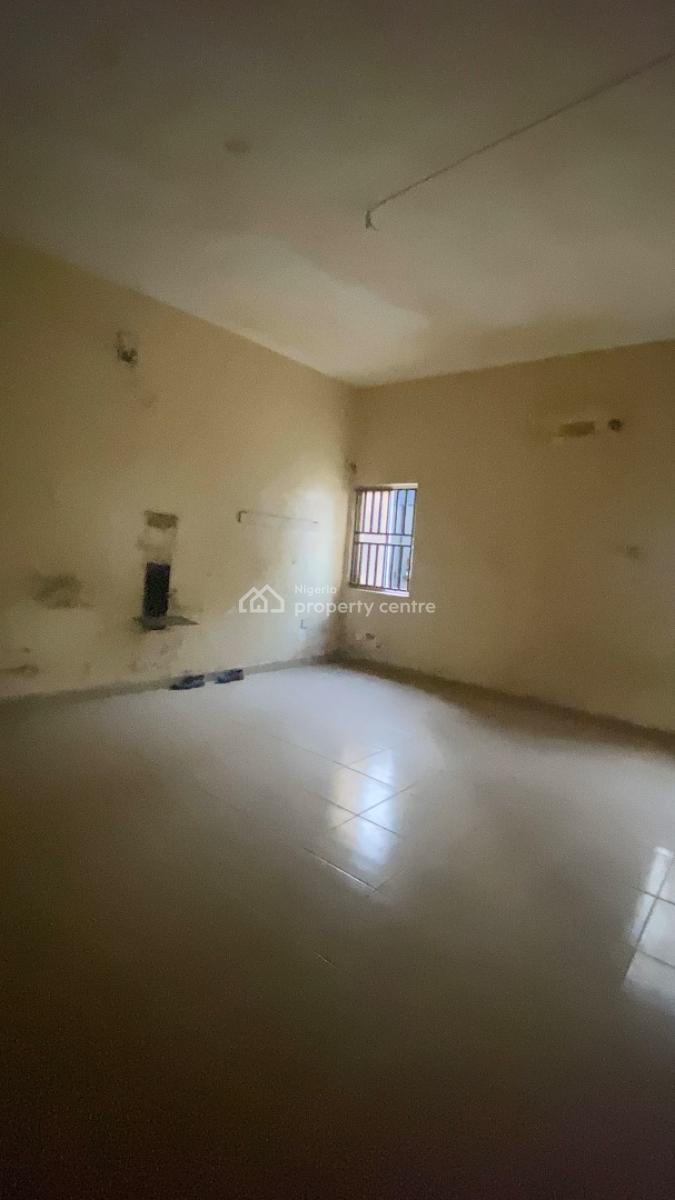 Neatly Built 4 Bedrooms Flat, Garki, Abuja, Flat / Apartment for Rent