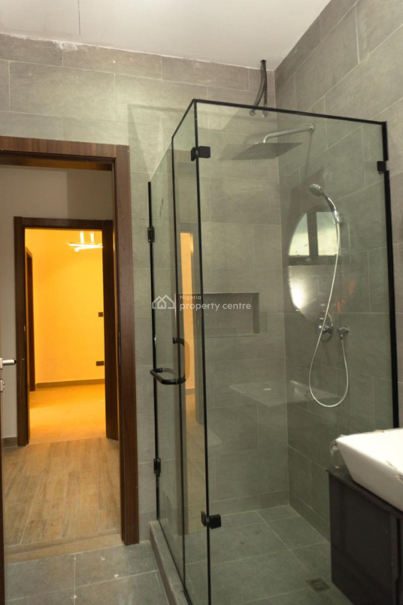 4 Bedroom Flat, Magodo, Lagos, Flat / Apartment for Sale