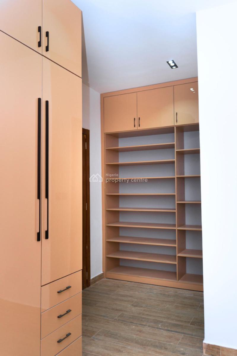 4 Bedroom Flat, Magodo, Lagos, Flat / Apartment for Sale