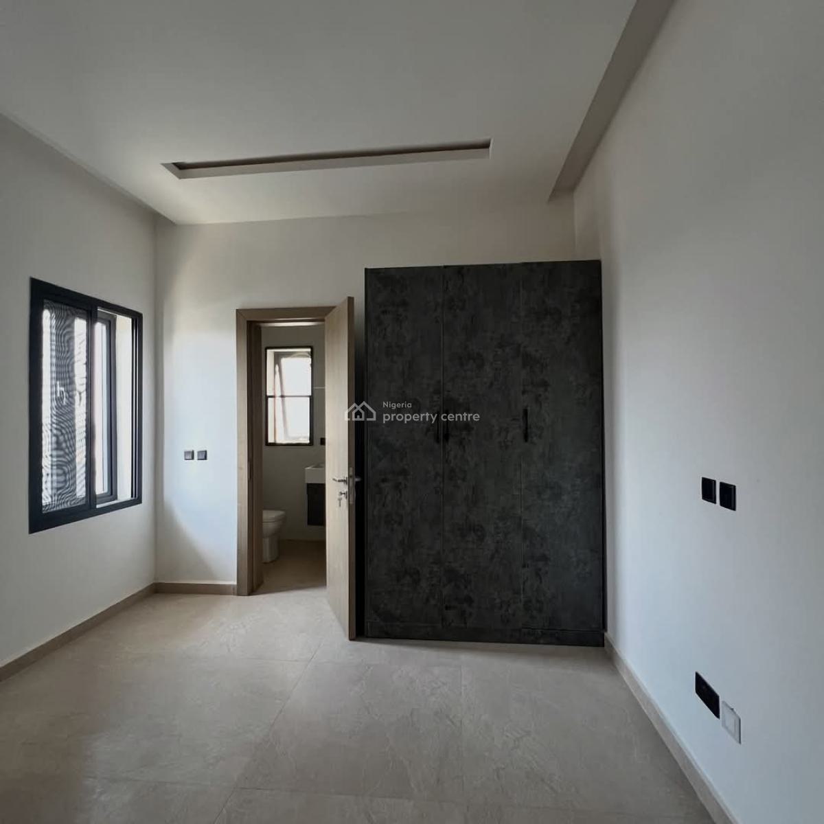 Tastefully Finished 3 Bedroom Apartment, Guzape District, Abuja, Flat / Apartment for Sale