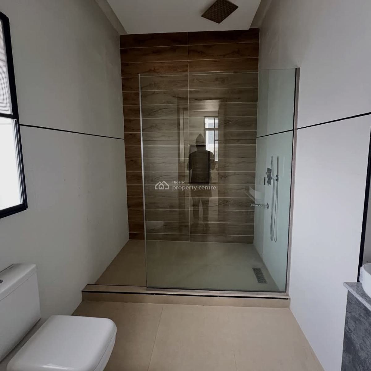 Tastefully Finished 3 Bedroom Apartment, Guzape District, Abuja, Flat / Apartment for Sale