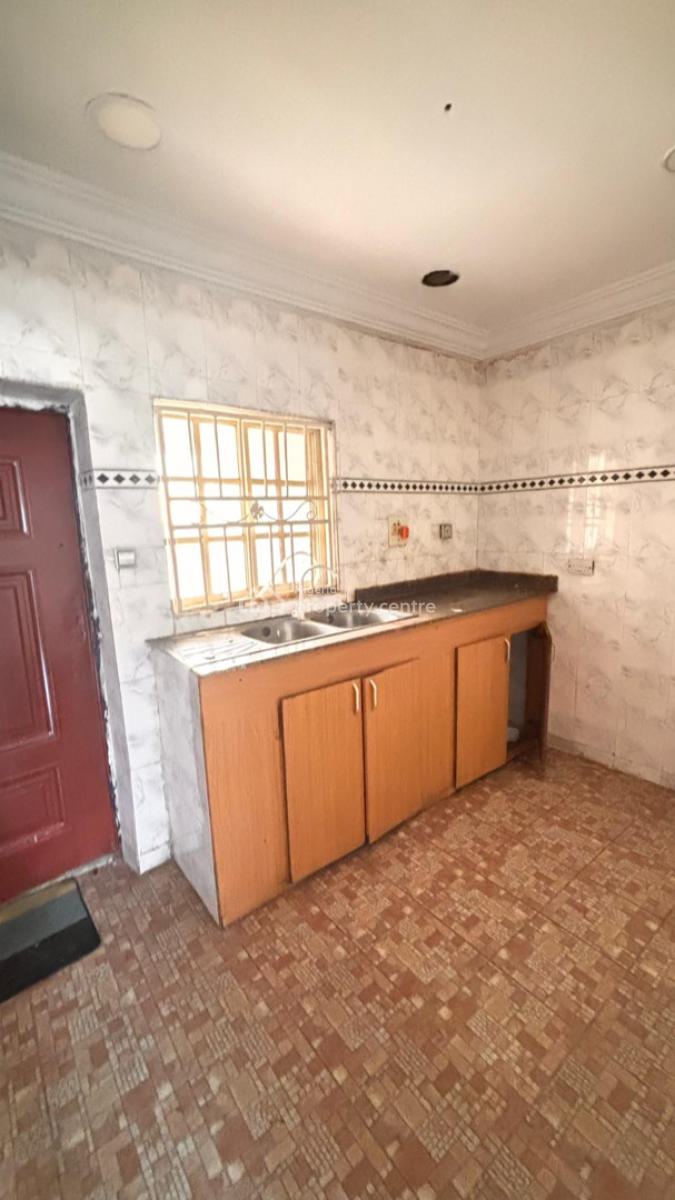 2 Bedroom Bungalow, Ogombo, Ajah, Lagos, Flat / Apartment for Rent