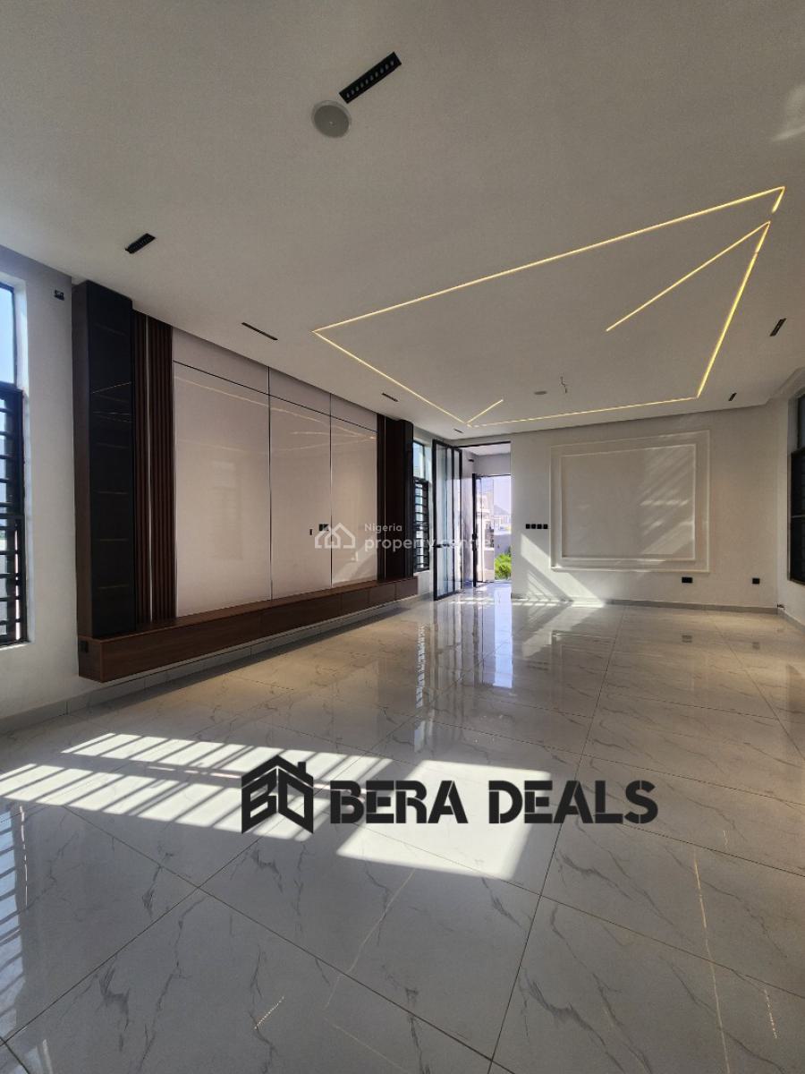 5 Bedroom Fully Detached House with Bq, Ikota, Lekki, Lagos, Detached Duplex for Sale