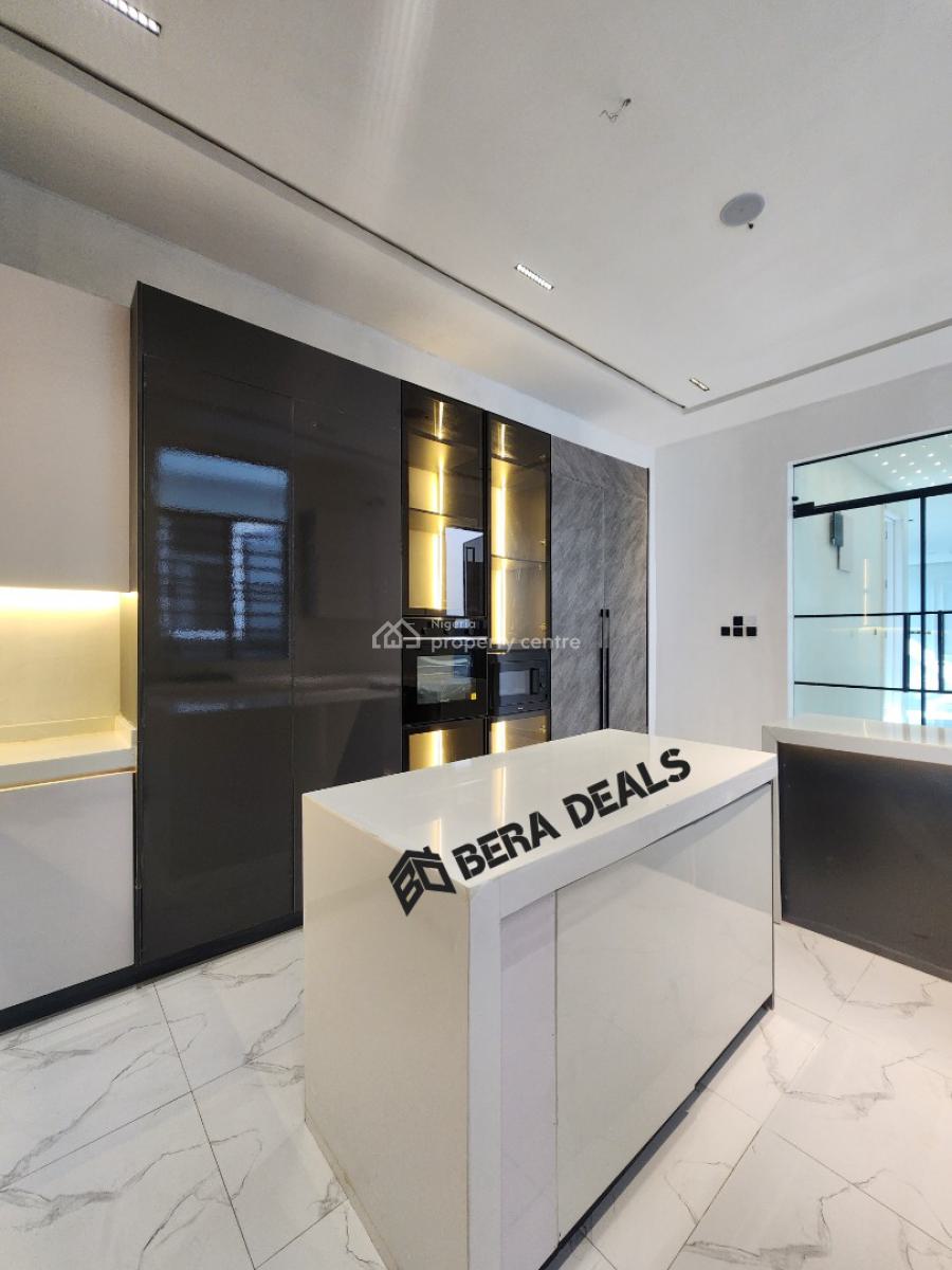 5 Bedroom Fully Detached House with Bq, Ikota, Lekki, Lagos, Detached Duplex for Sale