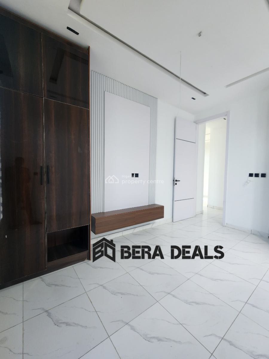 5 Bedroom Fully Detached House with Bq, Ikota, Lekki, Lagos, Detached Duplex for Sale