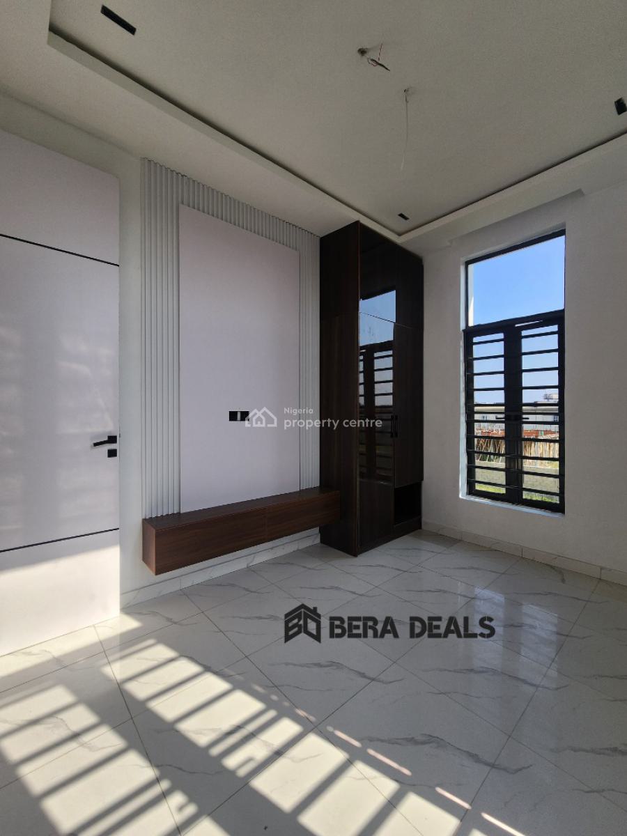 5 Bedroom Fully Detached House with Bq, Ikota, Lekki, Lagos, Detached Duplex for Sale