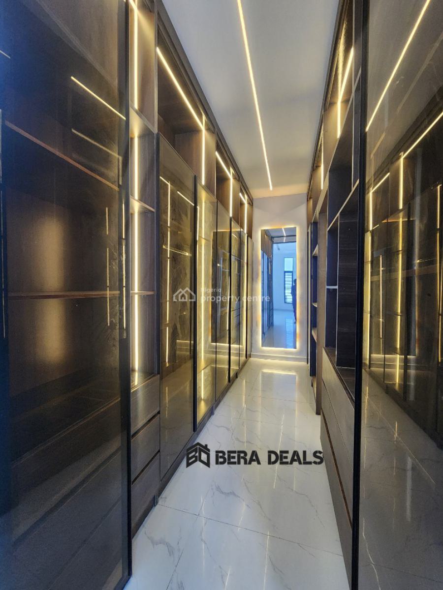 5 Bedroom Fully Detached House with Bq, Ikota, Lekki, Lagos, Detached Duplex for Sale