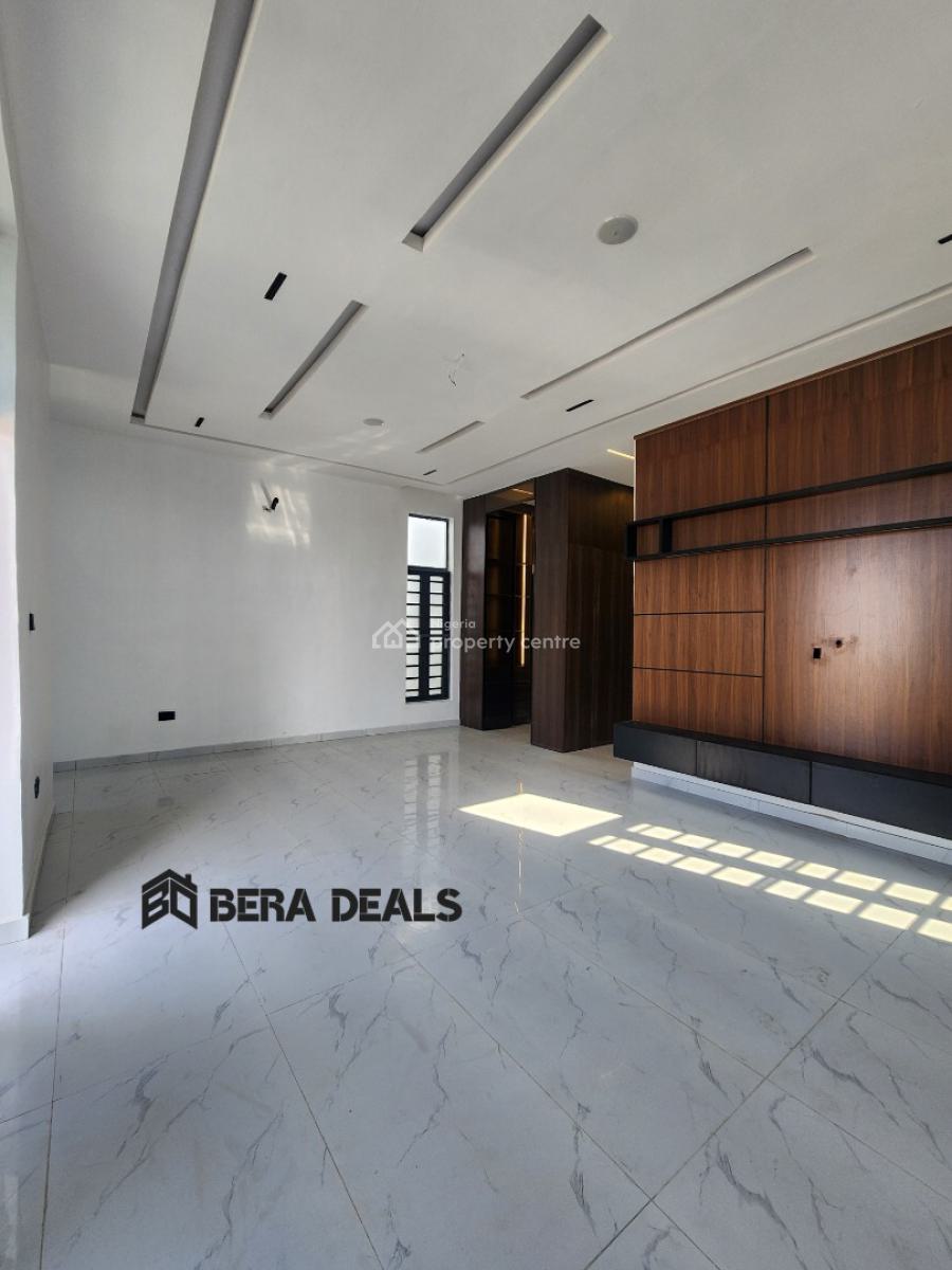 5 Bedroom Fully Detached House with Bq, Ikota, Lekki, Lagos, Detached Duplex for Sale