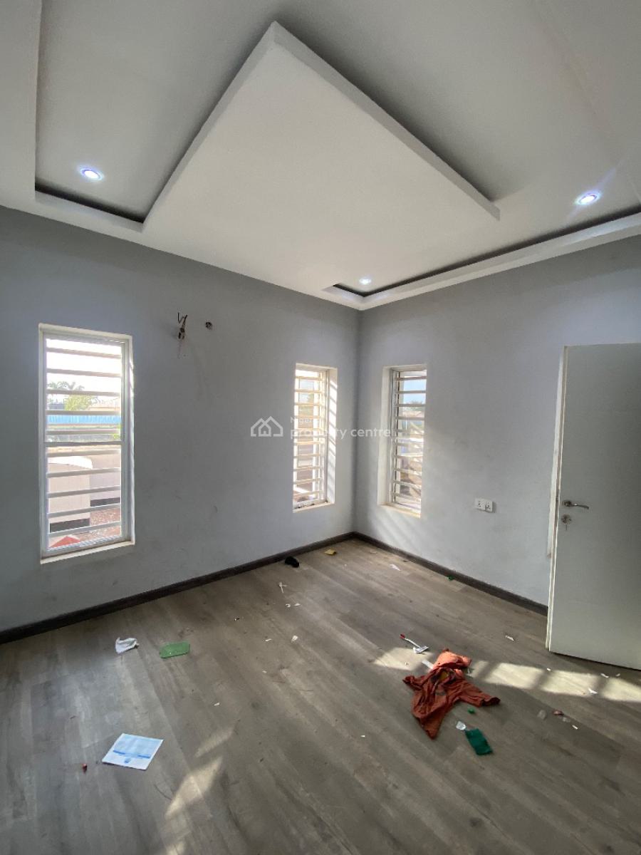 Standard 2 Bedroom Apartment with Visitors Toilet and Balcony, Along Sunnyvale Expressway, Galadimawa, Abuja, Flat / Apartment for Rent