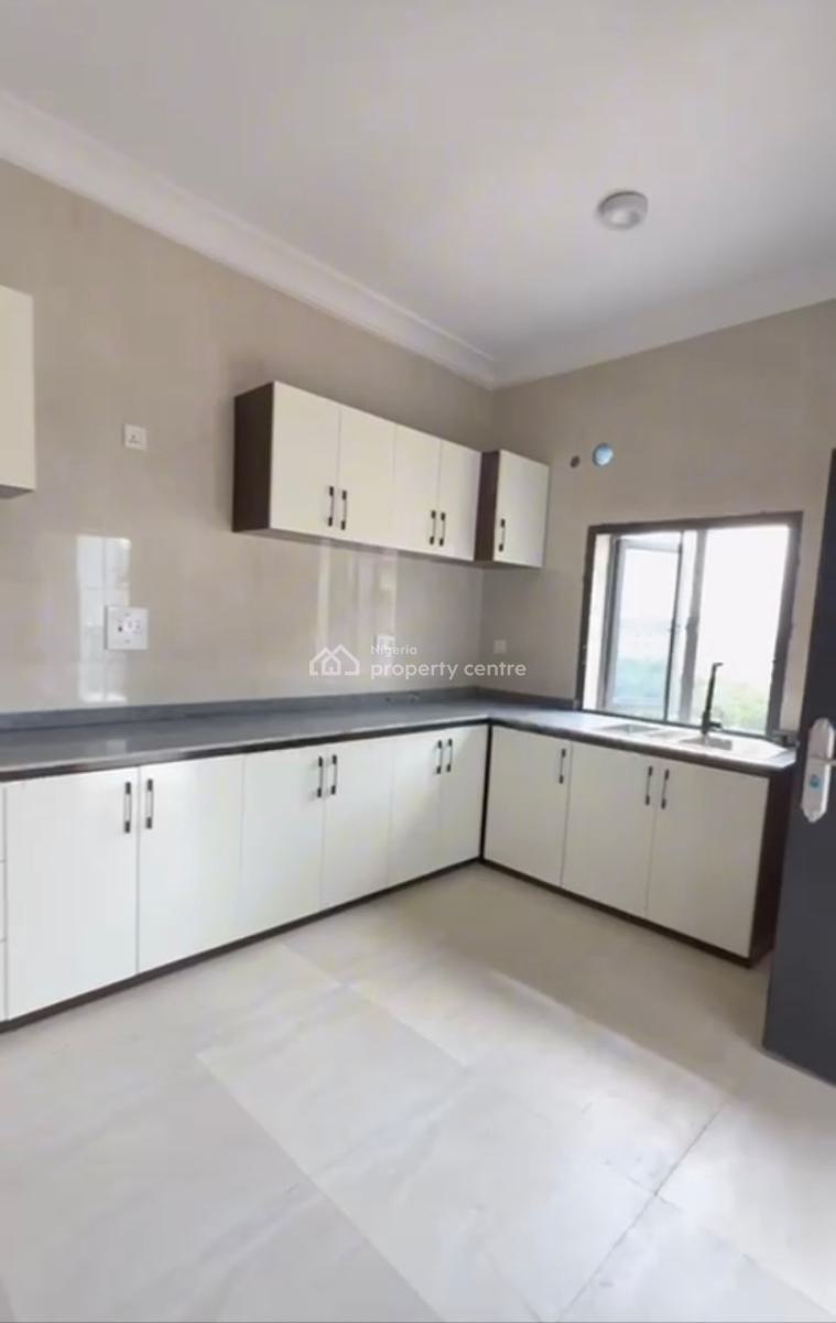 Luxury 3 Bedroom En-suite Flat +bq, Tarred Road, Katampe (main), Katampe, Abuja, Block of Flats for Sale