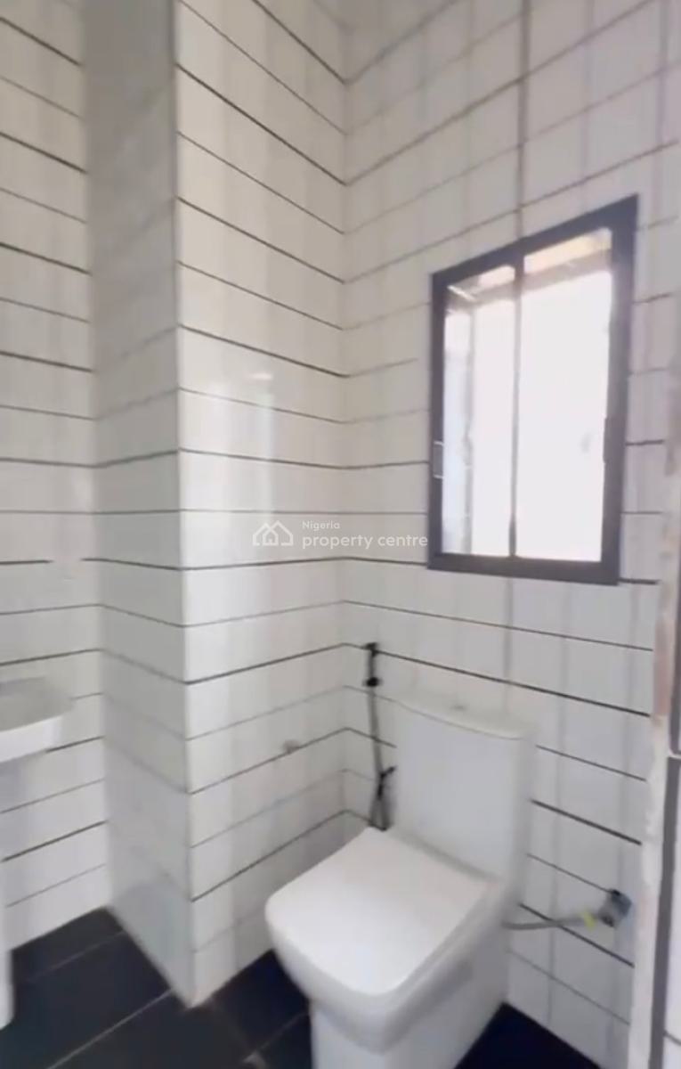 Luxury 3 Bedroom En-suite Flat +bq, Tarred Road, Katampe (main), Katampe, Abuja, Block of Flats for Sale