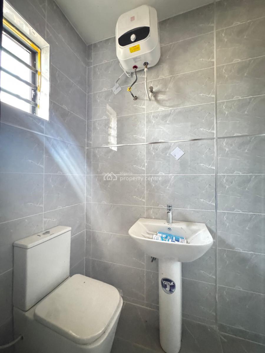 Beautiful Studio Apartment in a Good Neighborhood., Surulere, Lagos, Flat / Apartment for Sale