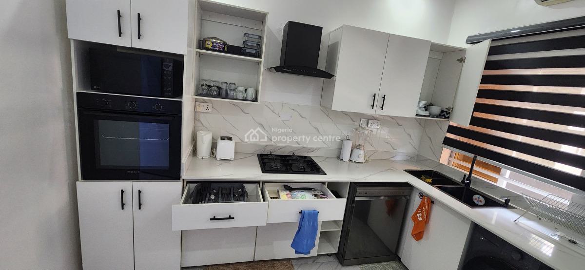 Exquisitely Furnished Two Bedroom Apartment, 11b Charles Mba Street, Off Amadasun Street, Spg, After Ologolo, Ologolo, Lekki, Lagos, Flat / Apartment Short Let