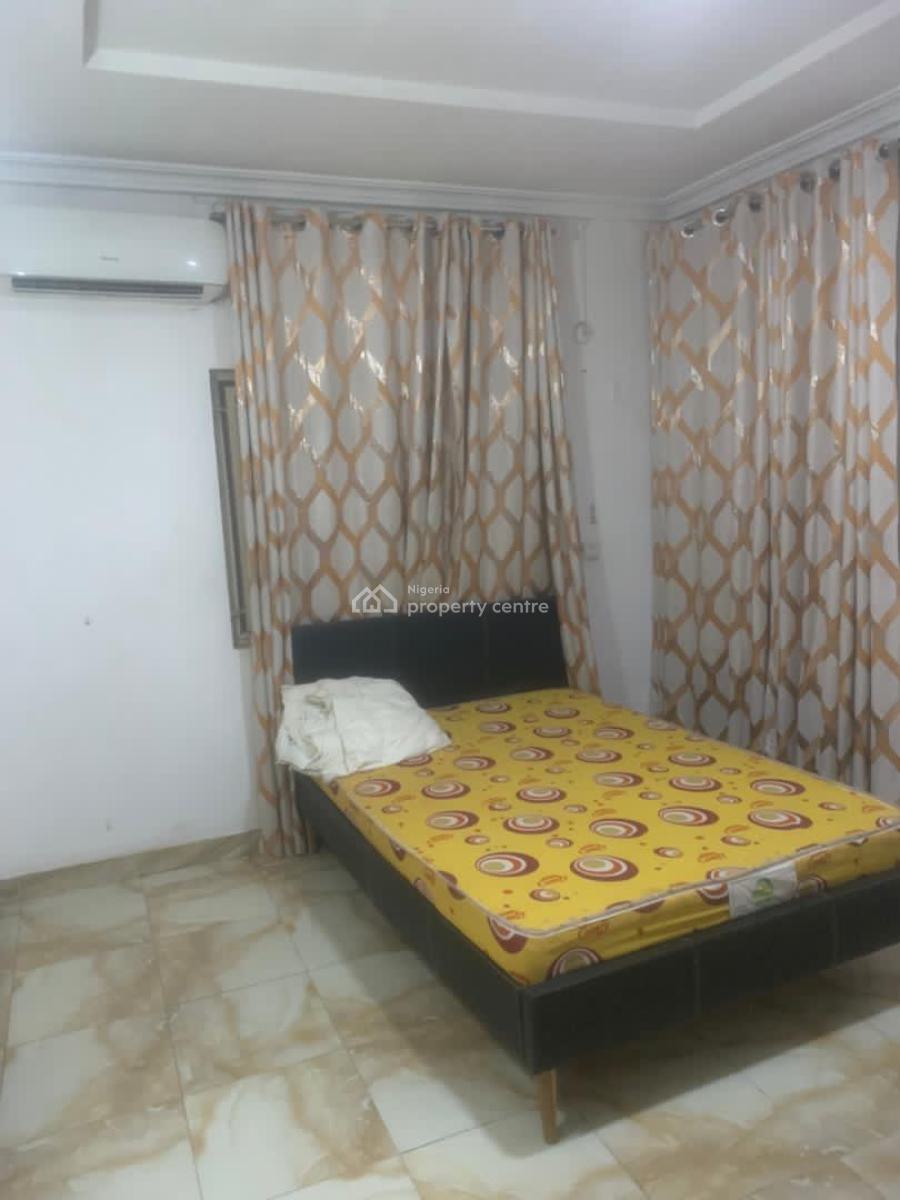 3 Bedroom Apartment with Bq, First Floor, Wuye, Abuja, Block of Flats for Sale