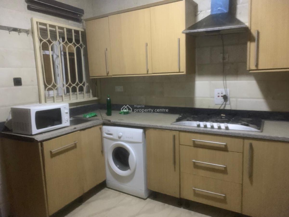 3 Bedroom Apartment with Bq, First Floor, Wuye, Abuja, Block of Flats for Sale