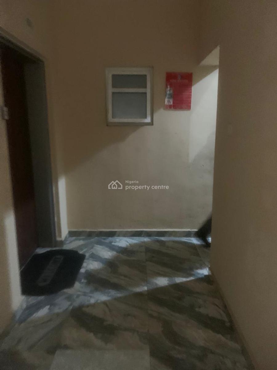 3 Bedroom Apartment with Bq, First Floor, Wuye, Abuja, Block of Flats for Sale