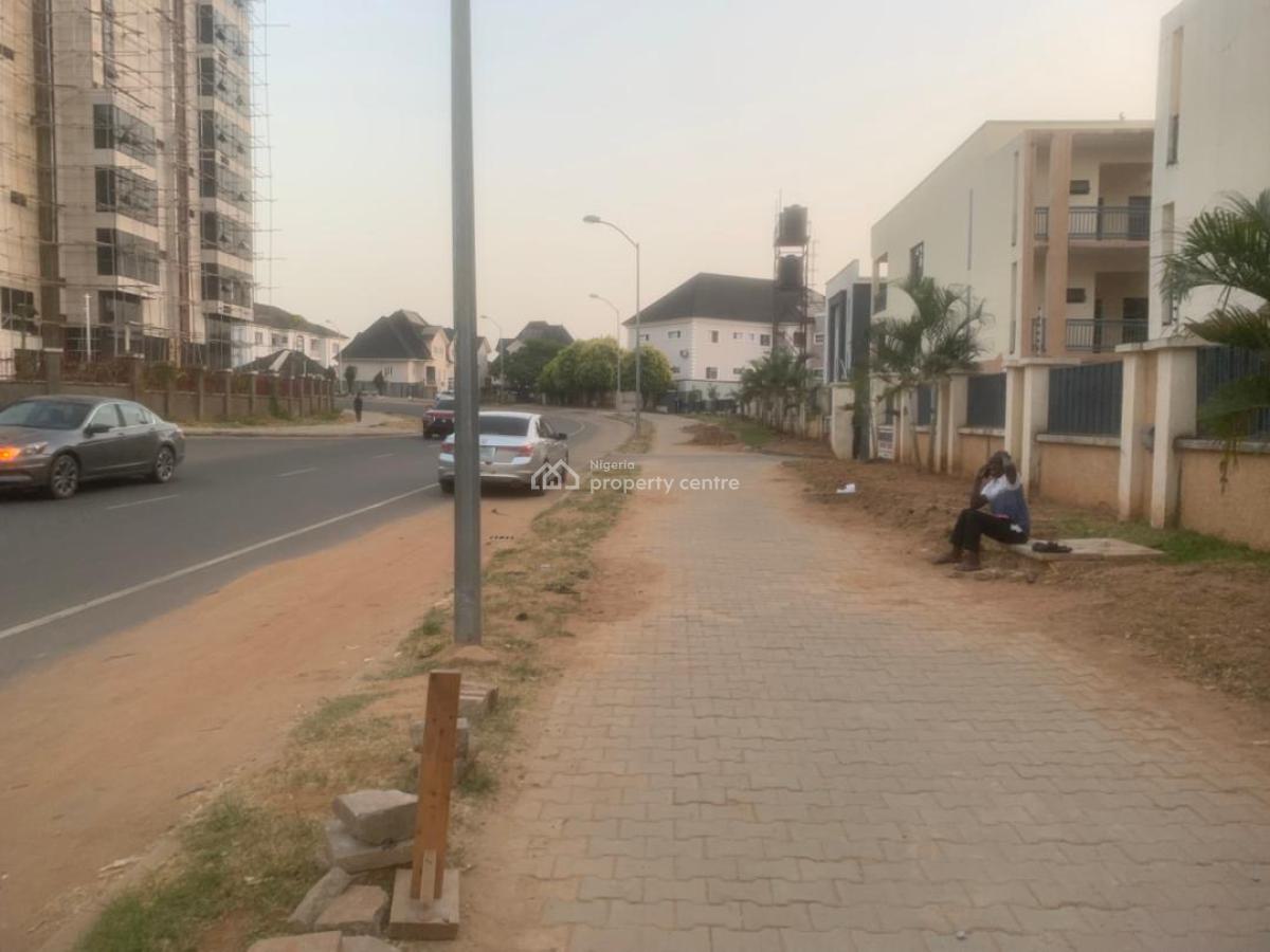 3 Bedroom Apartment with Bq, First Floor, Wuye, Abuja, Block of Flats for Sale