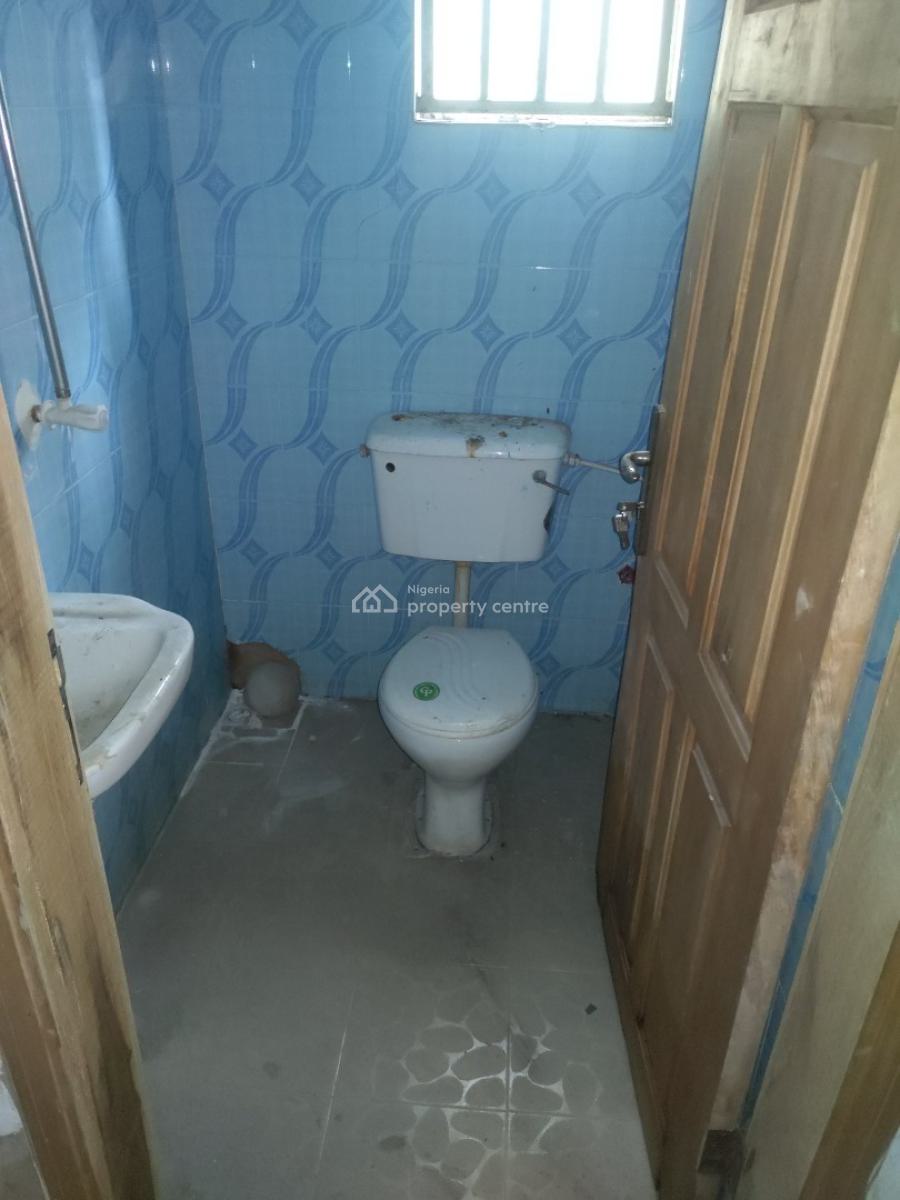 2 Bedroom Flat, Extension., Omole Phase 2, Ikeja, Lagos, Flat / Apartment for Rent