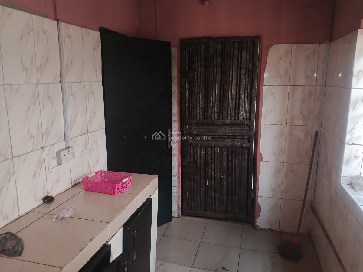 3 Bedrooms Ground Floor Flat in a Block of 4 Flats, Sumola Street, Mende, Maryland, Lagos, Flat / Apartment for Rent