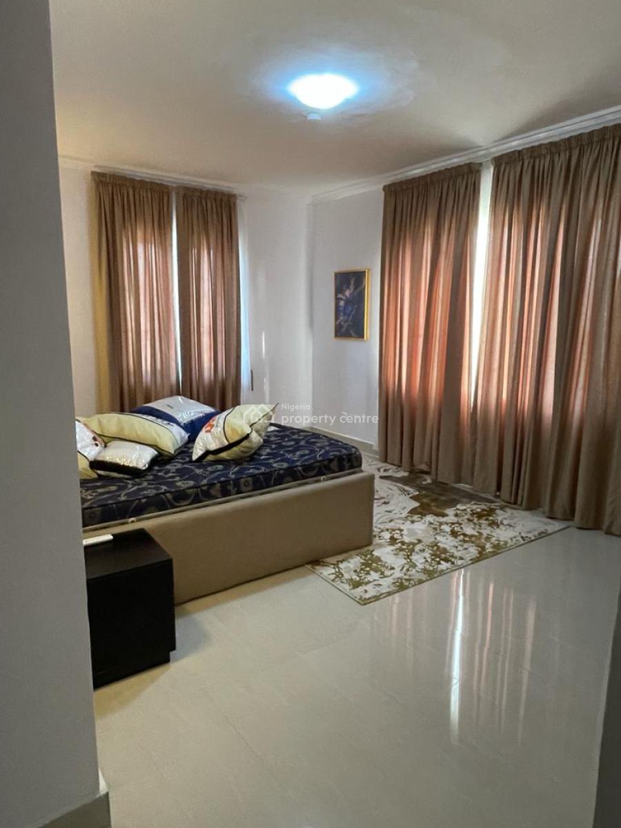 3 Bedroom Flat, Gra Phase 2, Magodo, Lagos, Flat / Apartment for Rent