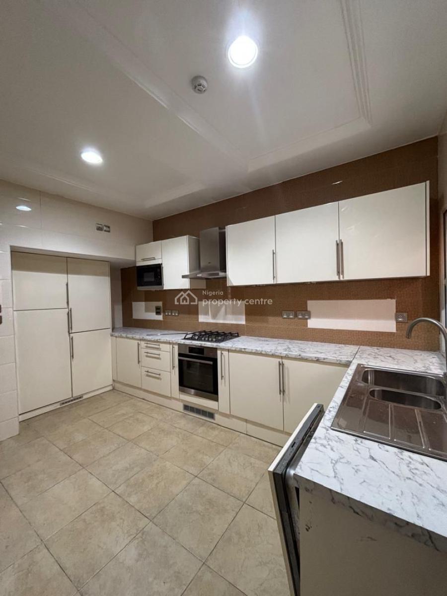 4 Bespacious Compound - All Rooms Ensuite - Great View - Fitted Kitchen, Old Ikoyi, Ikoyi, Lagos, Terraced Duplex for Rent