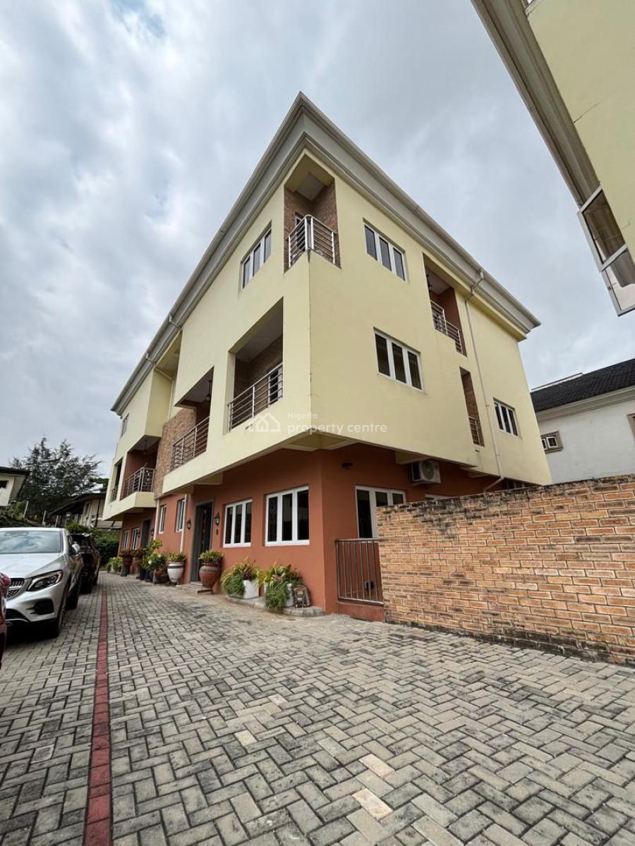 4 Bespacious Compound - All Rooms Ensuite - Great View - Fitted Kitchen, Old Ikoyi, Ikoyi, Lagos, Terraced Duplex for Rent