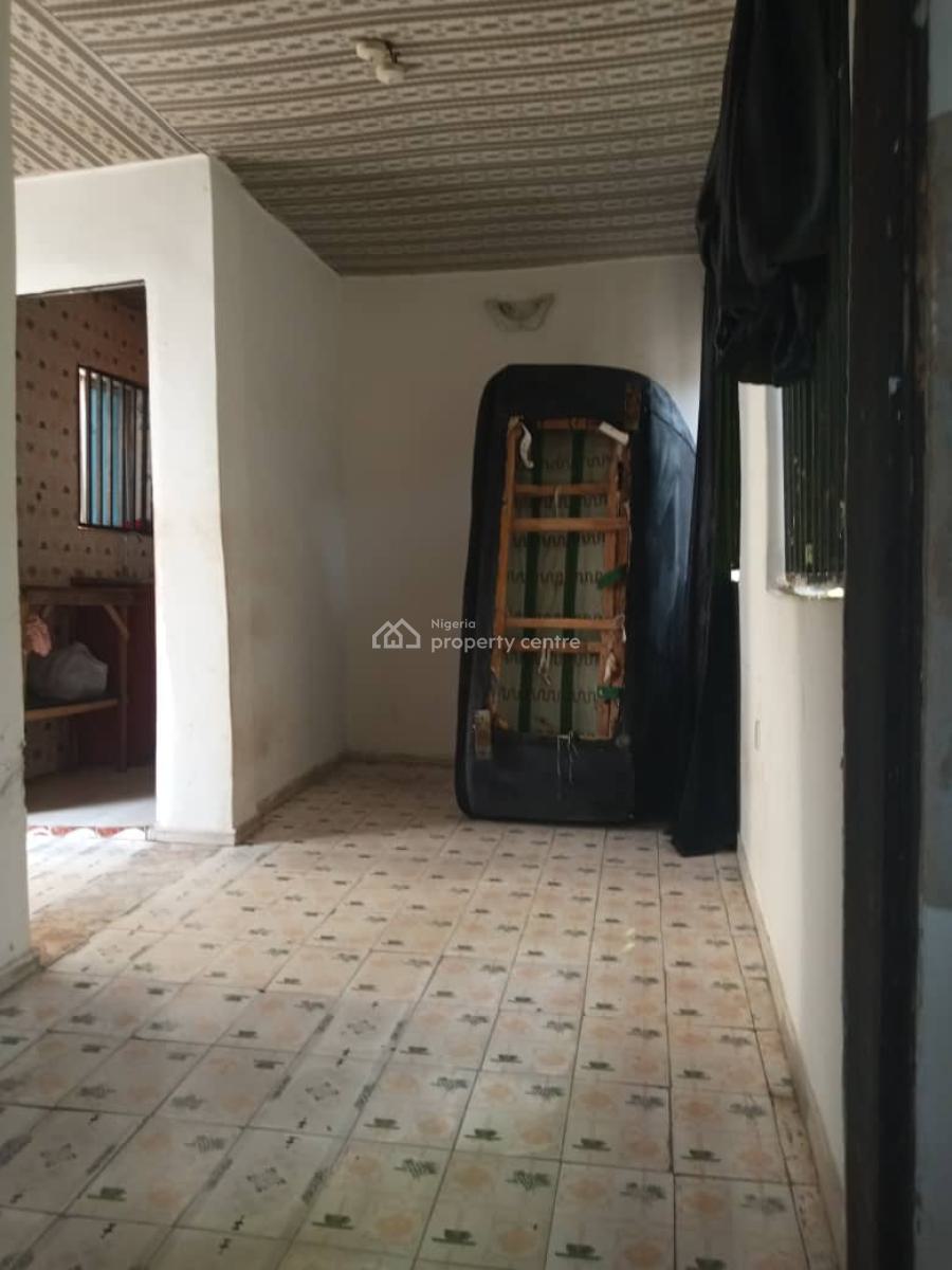 Bedroom and Parlour, Sunny Villa, Badore Road, Ajah, Lagos, Mini Flat (room and Parlour) for Rent