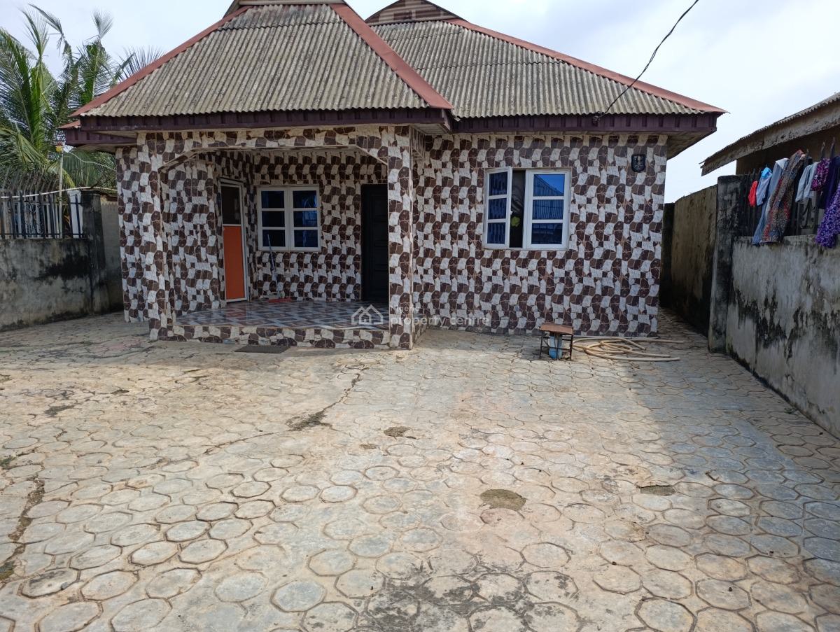 Decent 3 Bedroom Bungalow with a Bq, Lafenwa, Ado-odo/ota, Ogun, Detached Bungalow for Sale