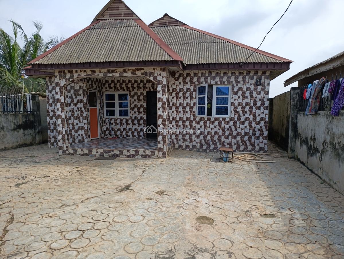 Decent 3 Bedroom Bungalow with a Bq, Lafenwa, Ado-odo/ota, Ogun, Detached Bungalow for Sale