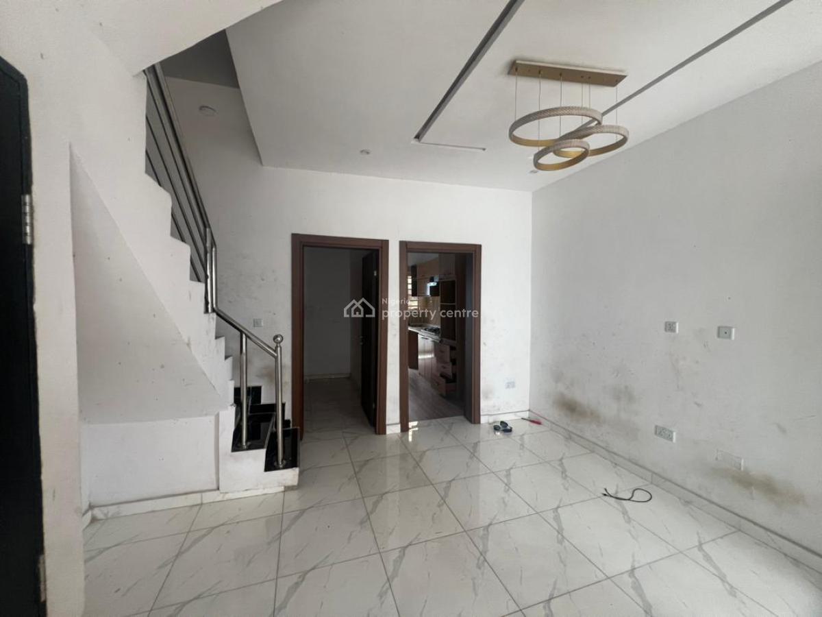 3 Bedrooms Terrace Duplex, Villa Estate, Ikota, Lekki, Lagos, Terraced Duplex for Sale