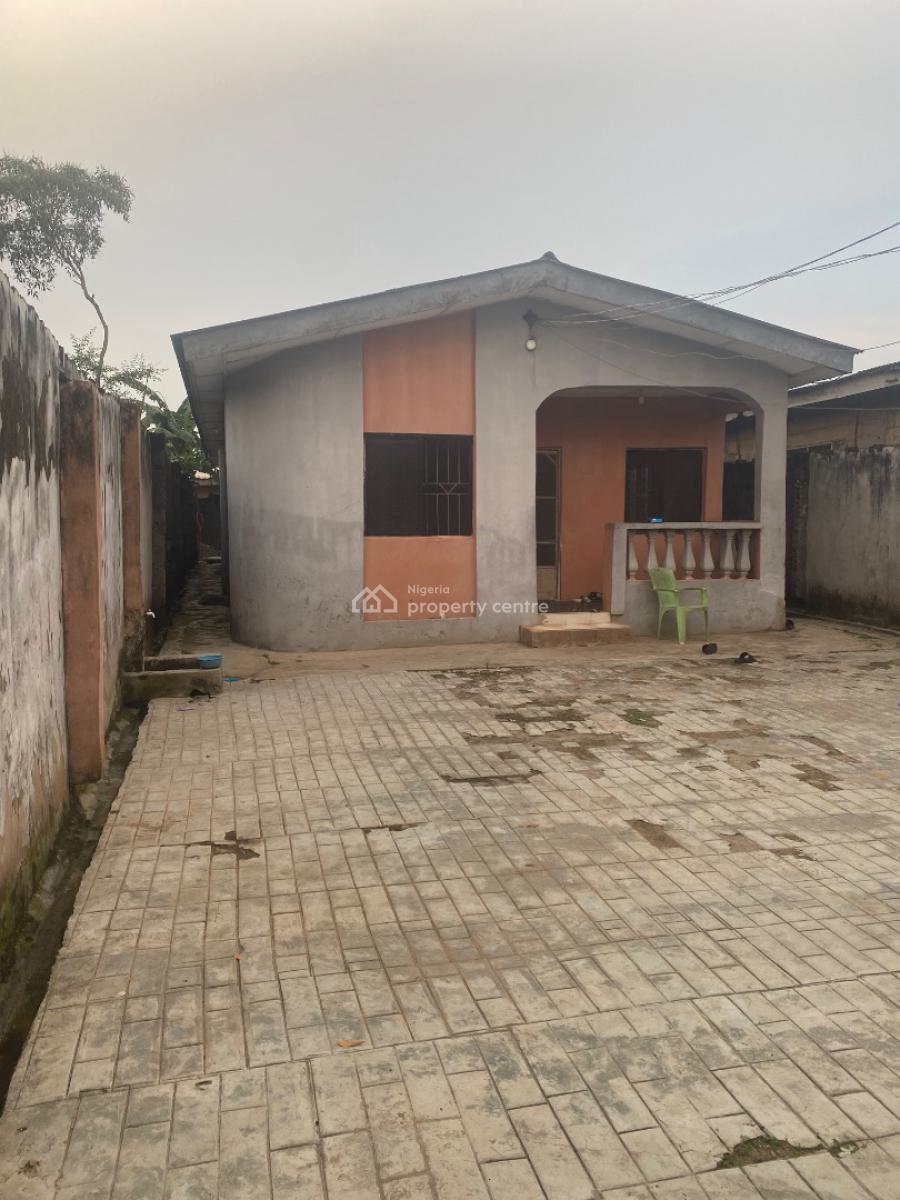 4 Bedroom Bungalow, Adisa Street, Ijegun, Ikotun, Lagos, Detached Bungalow for Sale