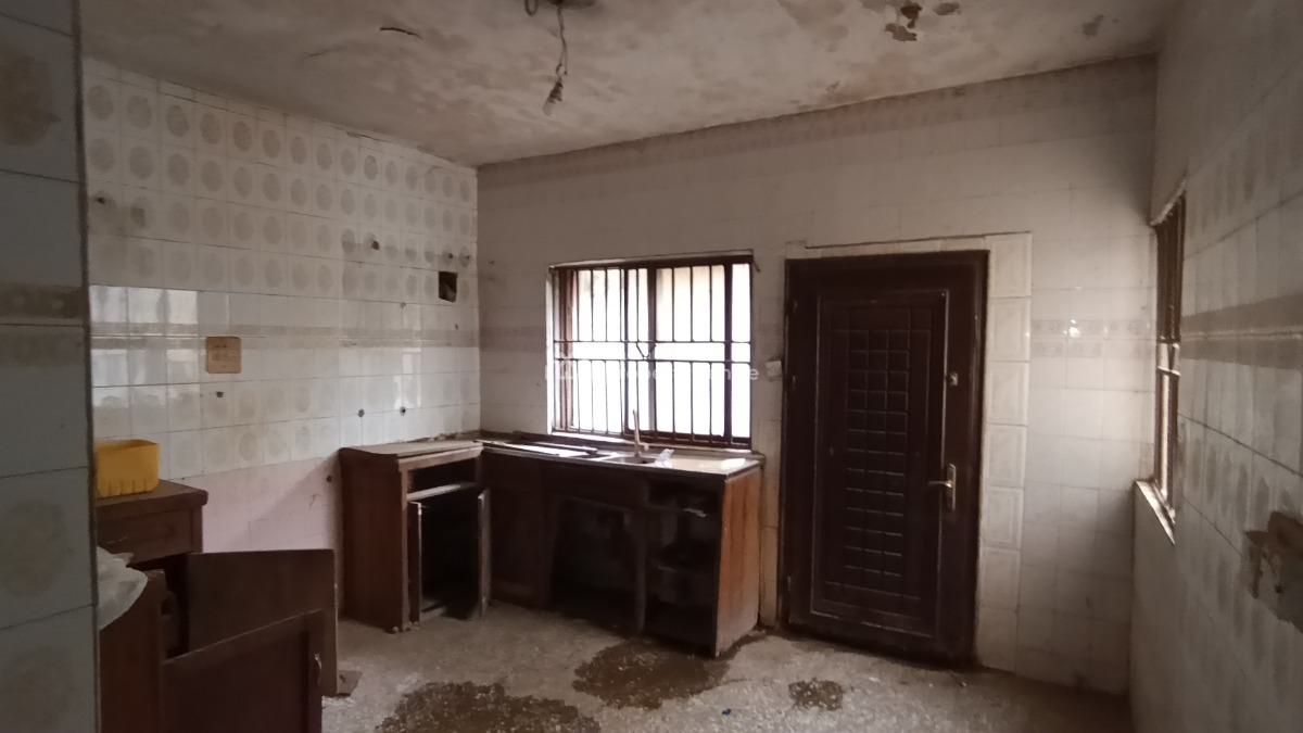 Standard 5 Bedroom Duplex Good for Residential Or Commercial Purposes, Gowon Estate Egbeda, Alimosho, Lagos, Detached Duplex for Sale
