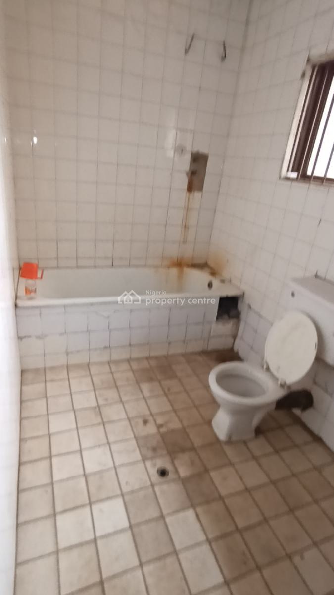 Standard 5 Bedroom Duplex Good for Residential Or Commercial Purposes, Gowon Estate Egbeda, Alimosho, Lagos, Detached Duplex for Sale