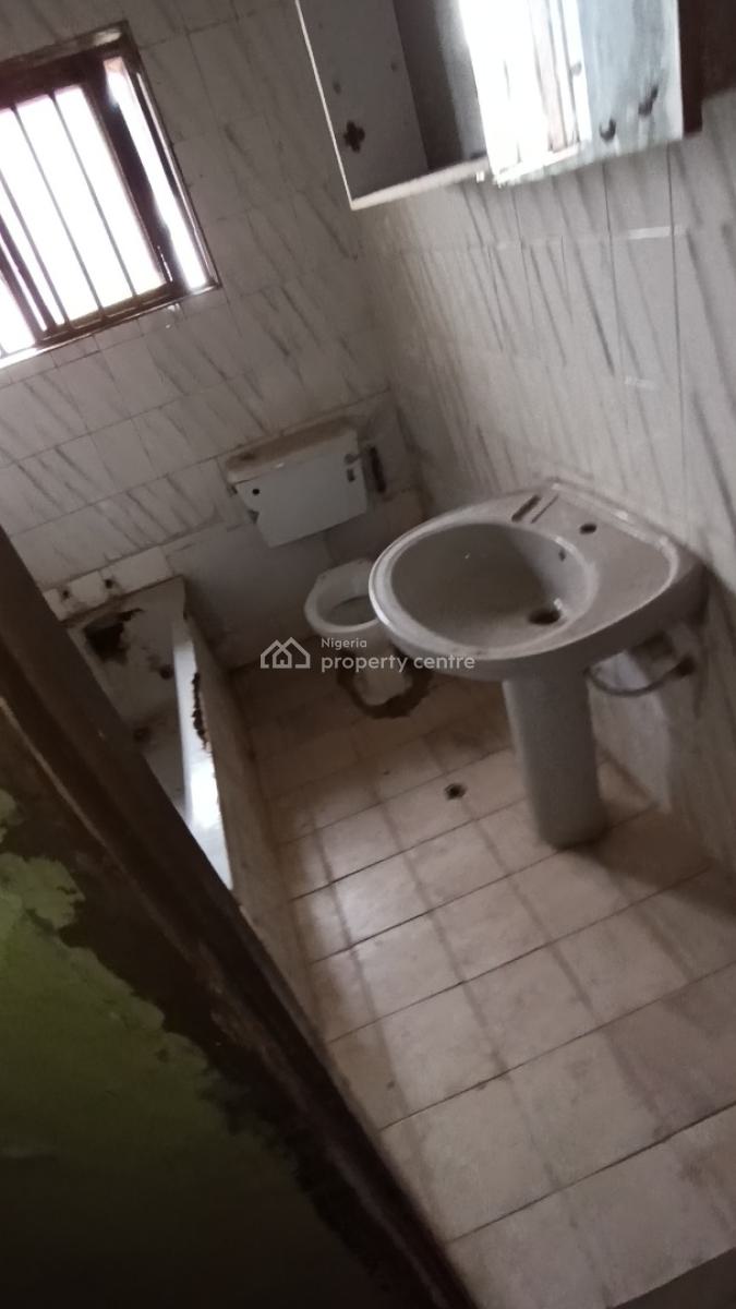 Standard 5 Bedroom Duplex Good for Residential Or Commercial Purposes, Gowon Estate Egbeda, Alimosho, Lagos, Detached Duplex for Sale