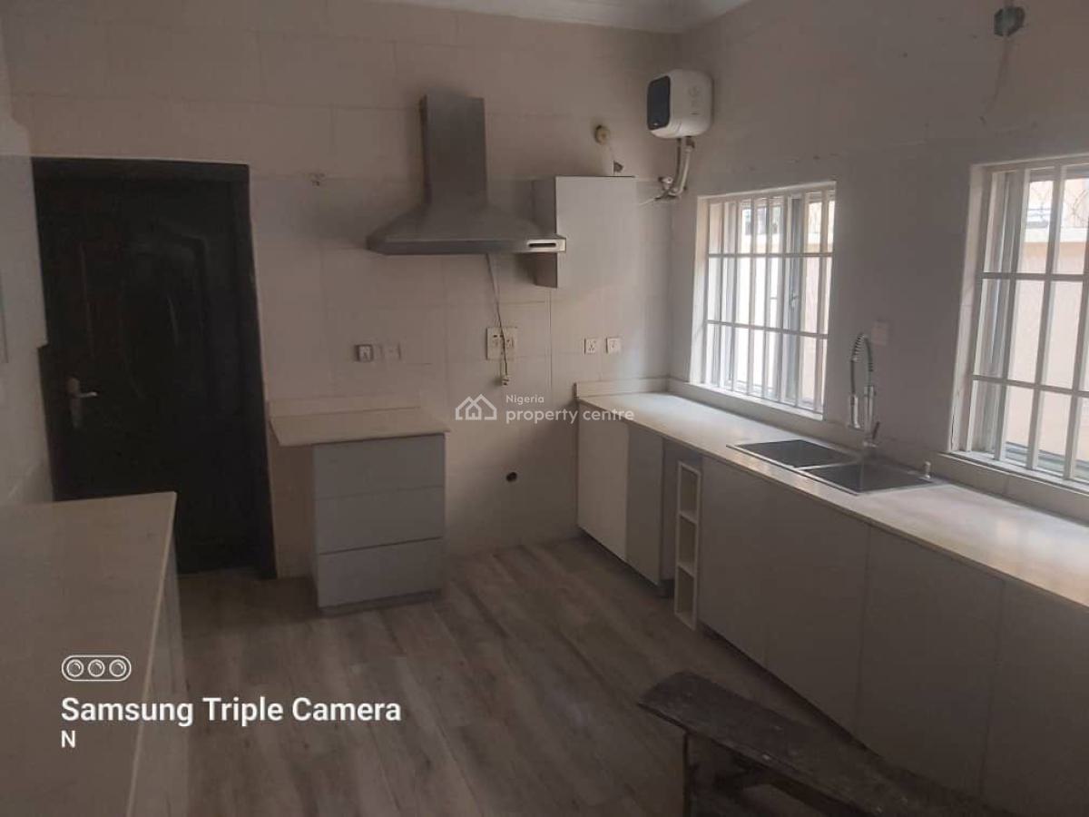 Newly Renovated 5 Bedrooms Fully Detached Duplex with 2 Rooms Boys Qu, Lekki Phase 1, Lekki, Lagos, Detached Duplex for Rent