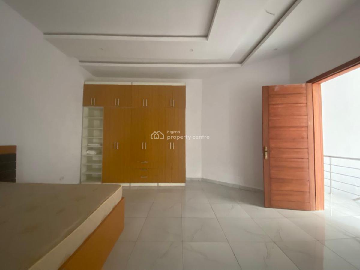 4 Bedrooms Terrace Duplex, Ikota, Lekki, Lagos, Detached Duplex for Sale