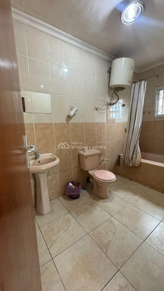 a 4 Bedroom Self Service and Self Compound for Commercial/residential, Lekki Phase 1, Lekki, Lagos, House for Rent