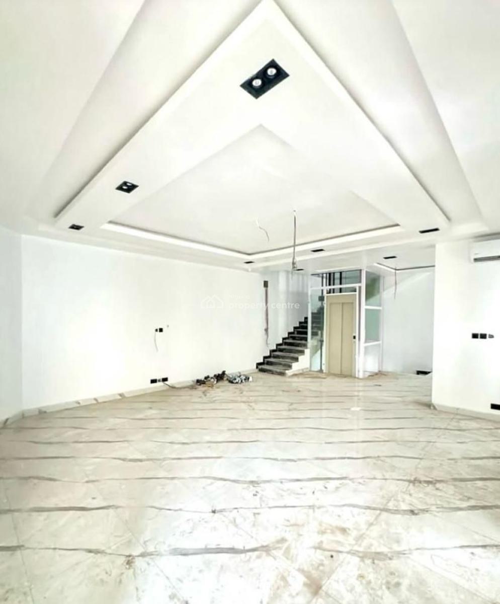 Ultra-luxury 4-bedroom Semi-detached Duplex with Bq, : Well-built Luxury Spacious 4 Bedroom Semi-detached Duplex with Bq, Ikoyi, Lagos, Semi-detached Duplex for Sale