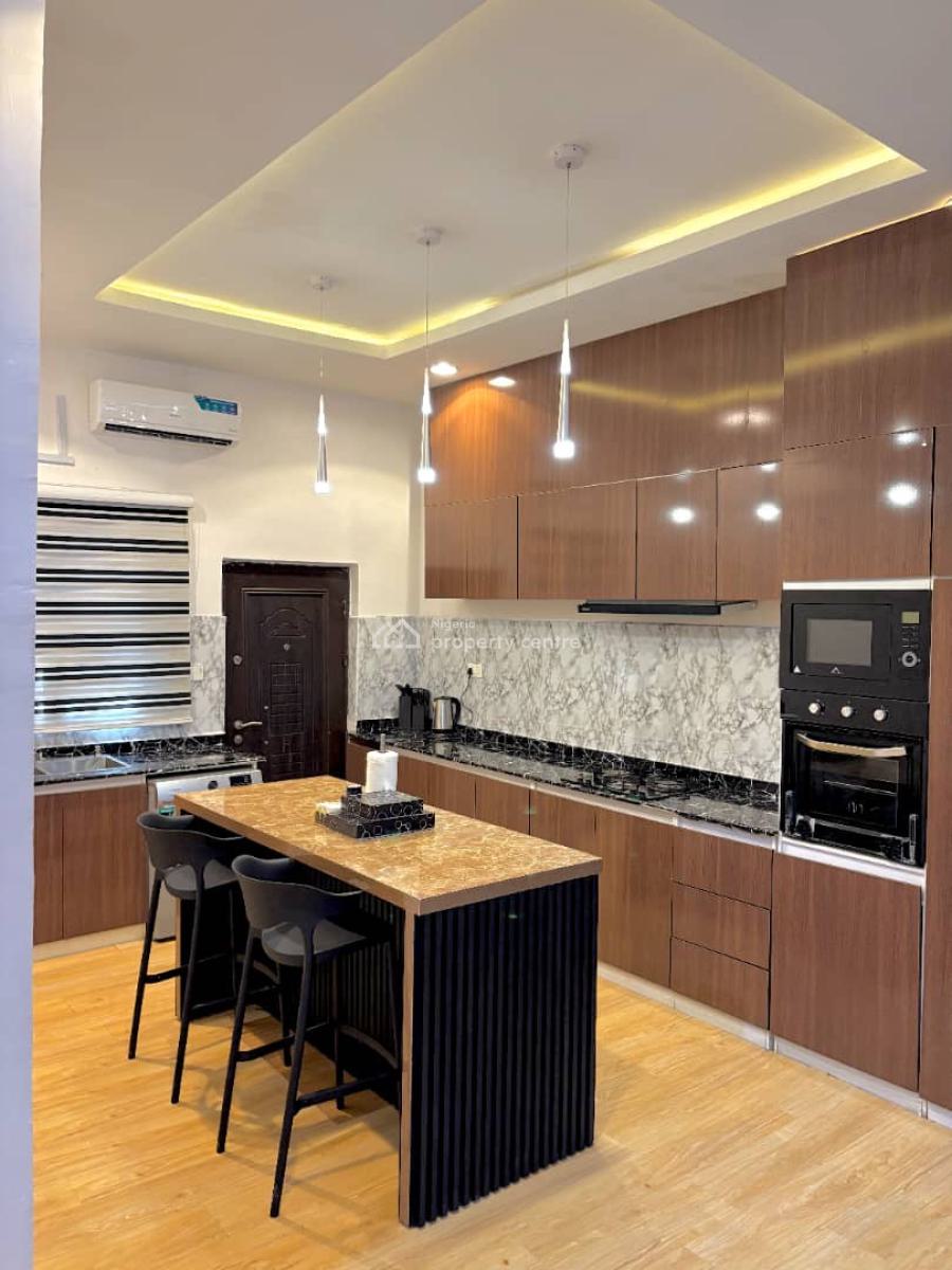 Luxury and Excellent 3bedroom Apartment, Off Spg Road, Ologolo Lekki, Ologolo, Lekki, Lagos, Flat / Apartment Short Let