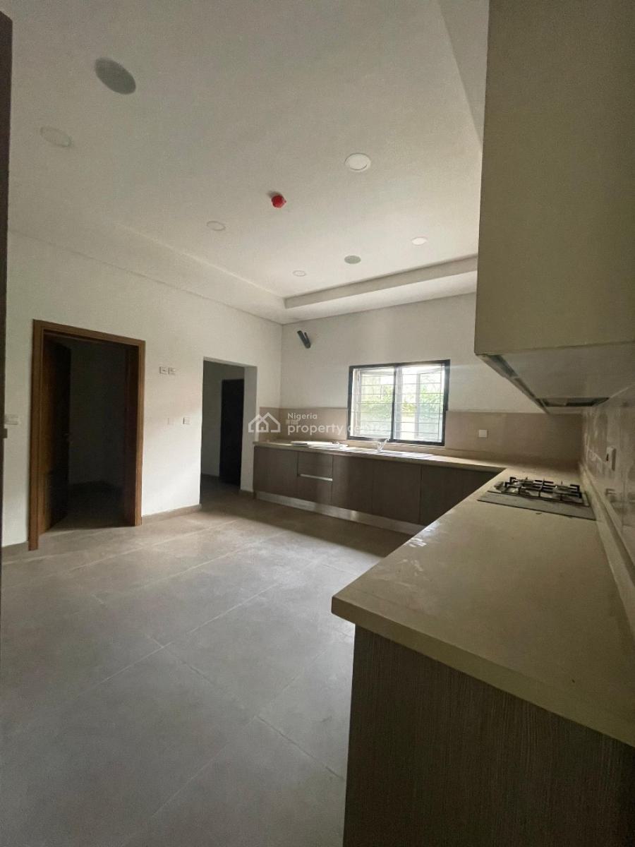 Newly Built 4 Units of 5 Bedroom Terraced Duplex, 4 Units of 5 Bedroom Terraced Duplex  on 1890sqm of Prime Land, Lekki Phase 1, Lekki, Lagos, Terraced Duplex for Sale