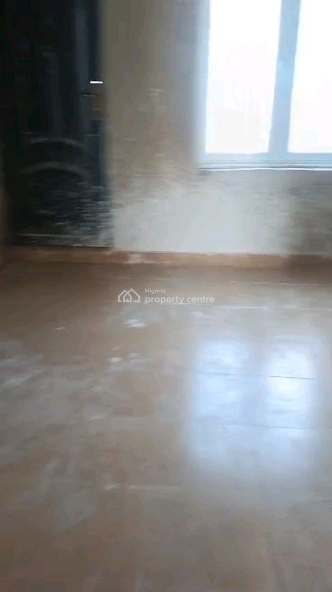 Standard 2 Bedroom Flat, Alagomeji, Yaba, Lagos, Flat / Apartment for Rent