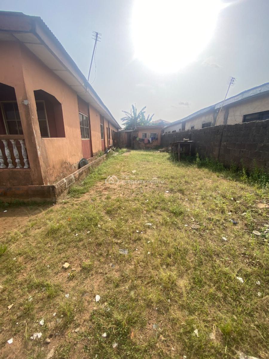 3 Bedroom Bungalow, Alowonle,, Akesan, Alimosho, Lagos, Detached Bungalow for Sale